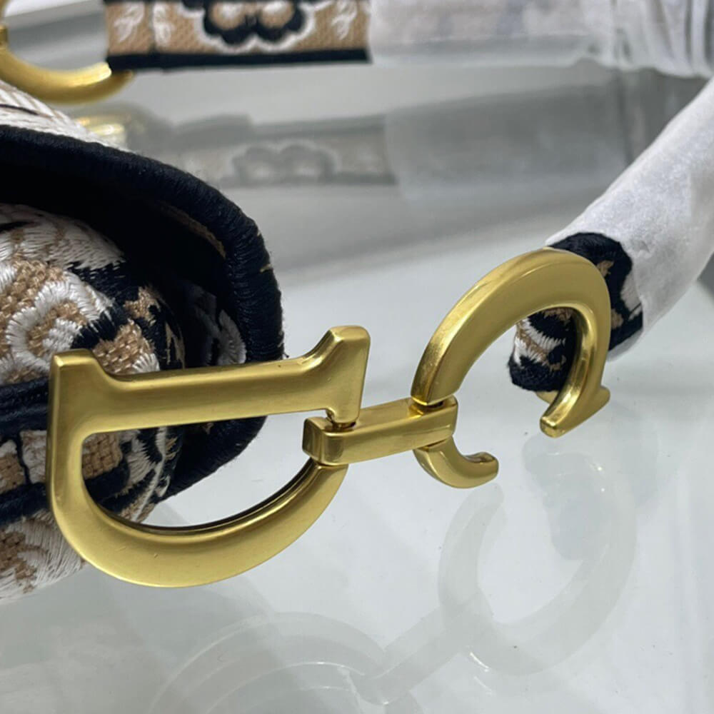 D*or saddle bag