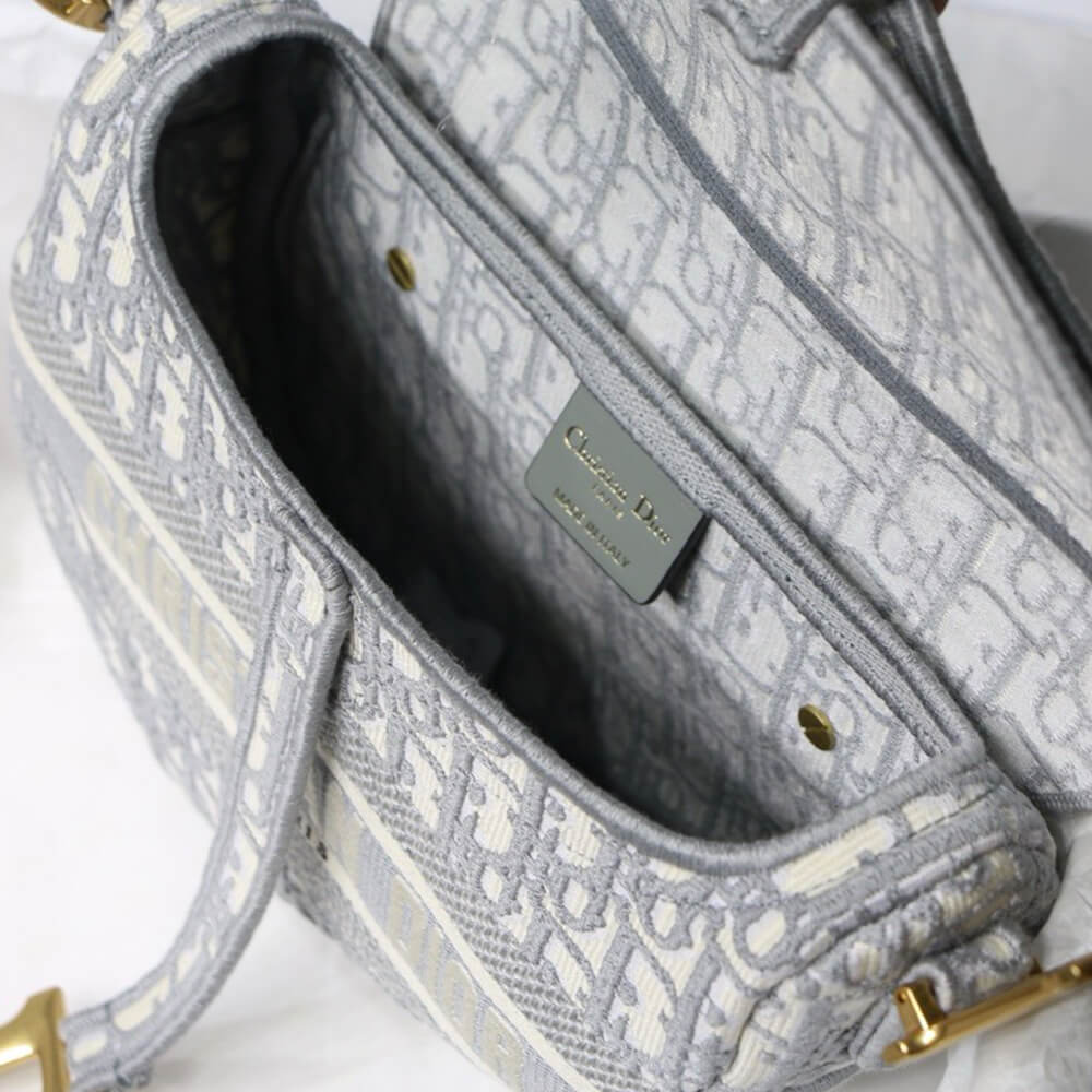D*or saddle bag