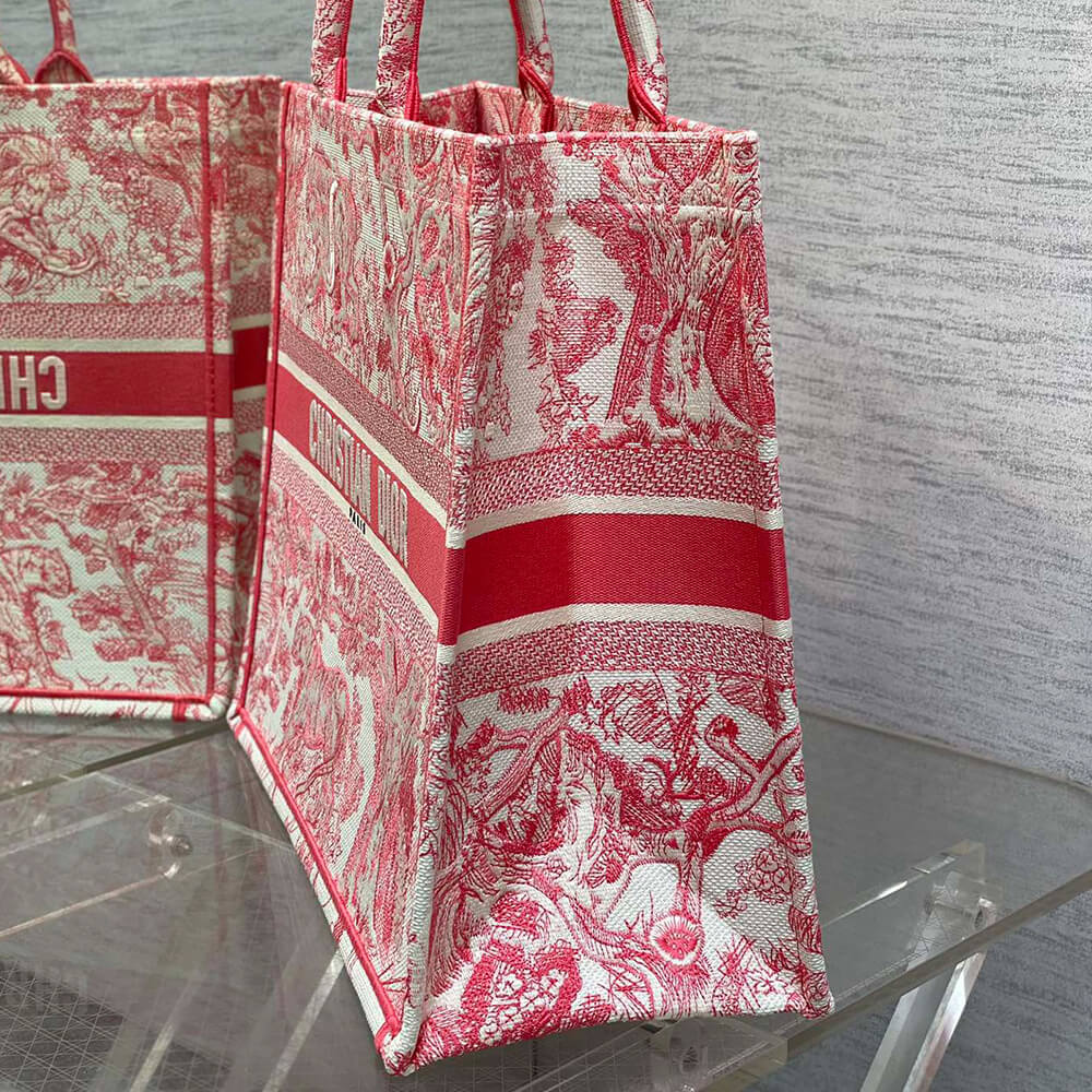 large D*oriviera D*or book tote