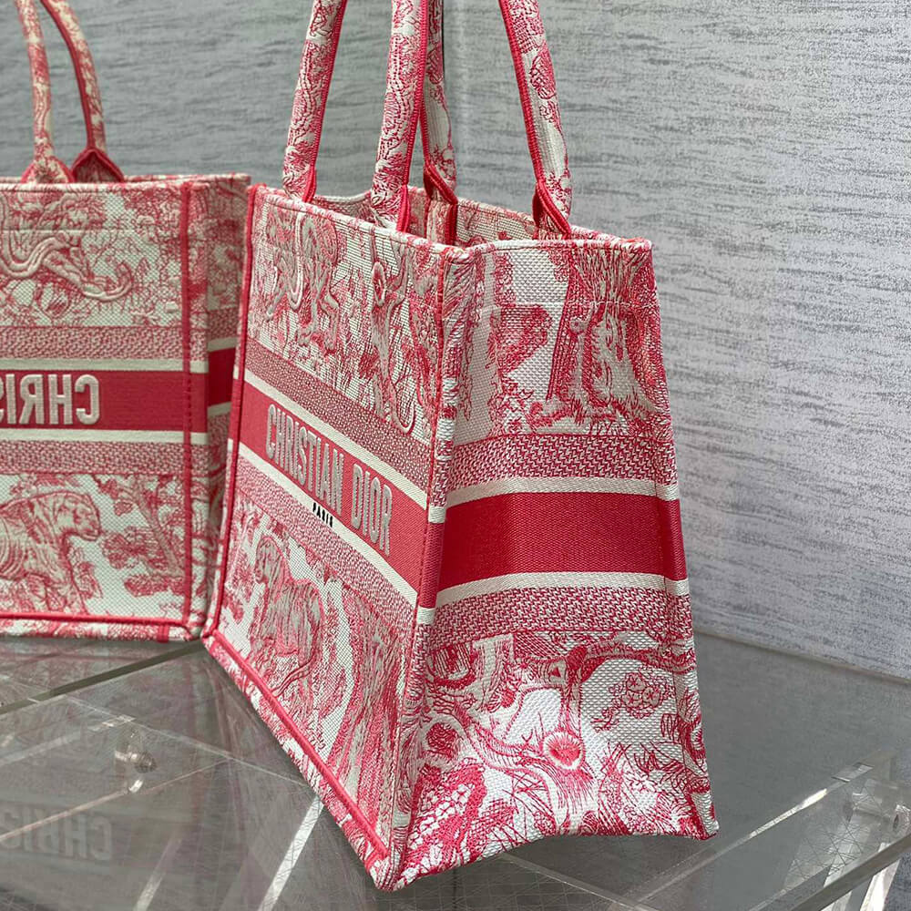medium D*oriviera D*or book tote