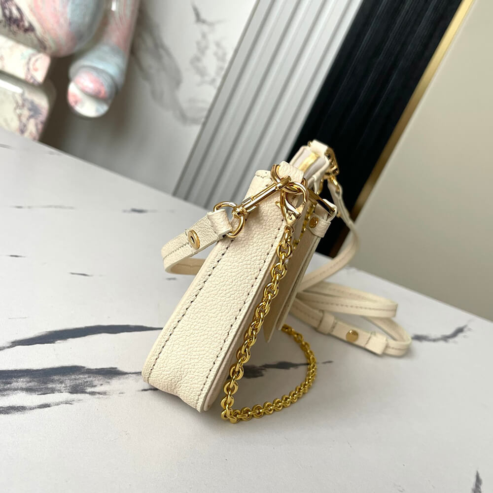 LV Easy Pouch On Strap