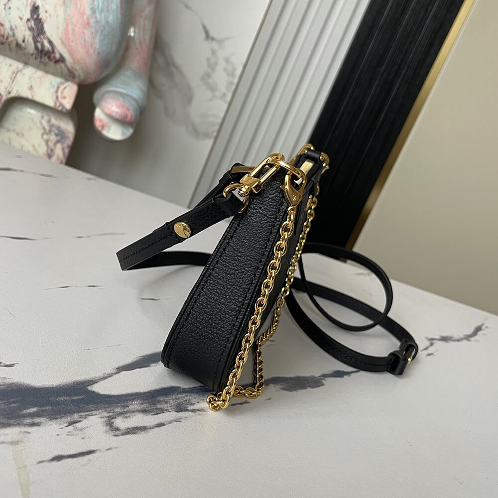 LV Easy Pouch On Strap