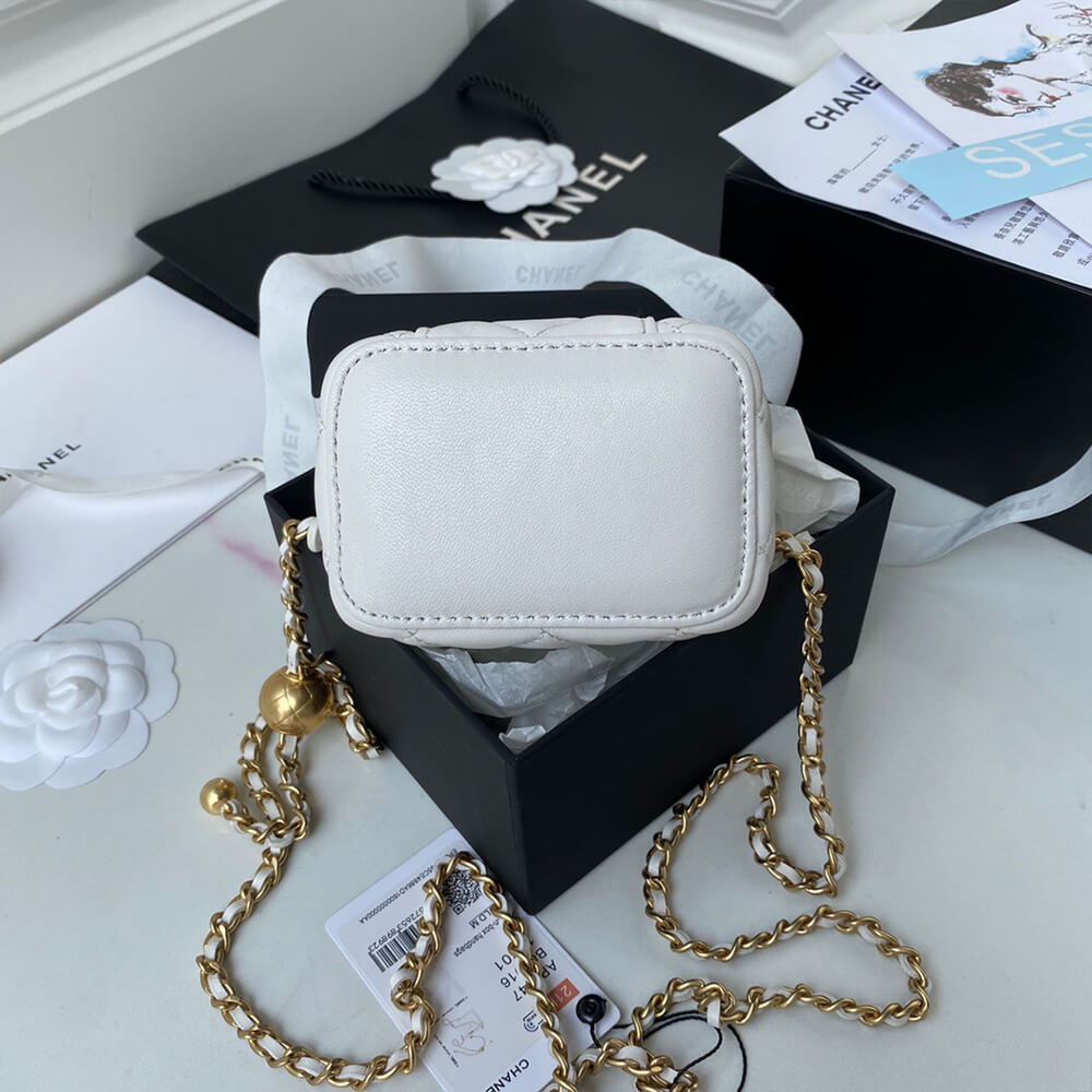 Ch*el small vanity with chain