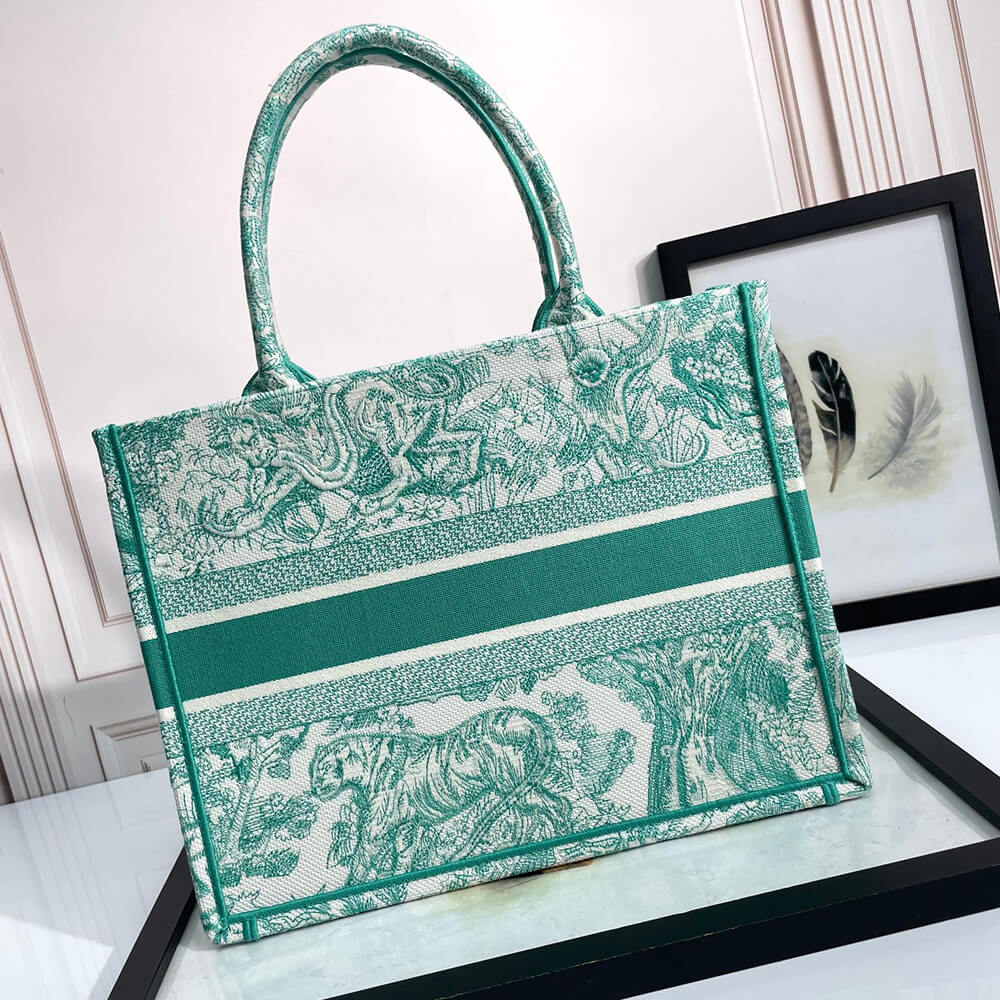 medium D*oriviera D*or book tote