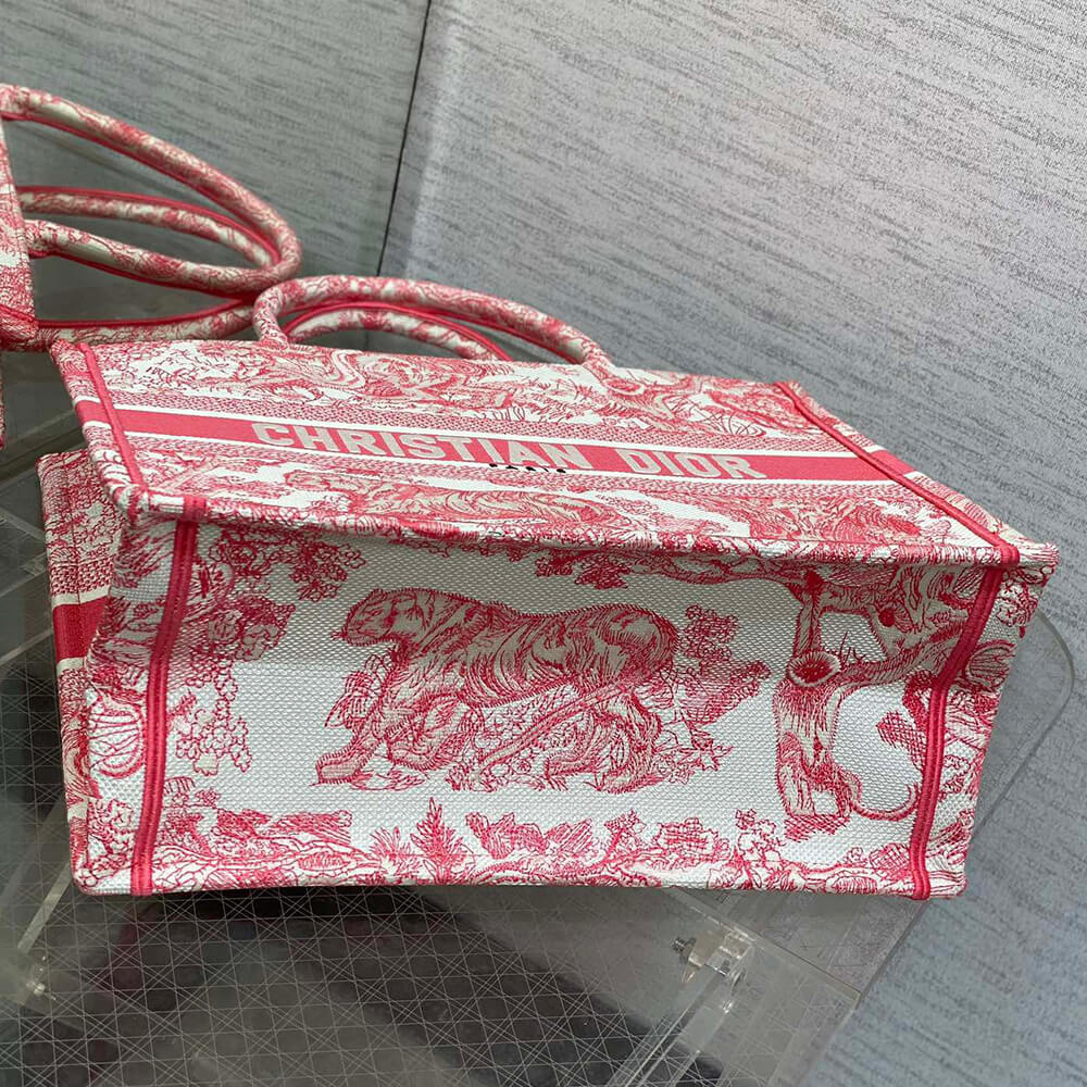 medium D*oriviera D*or book tote