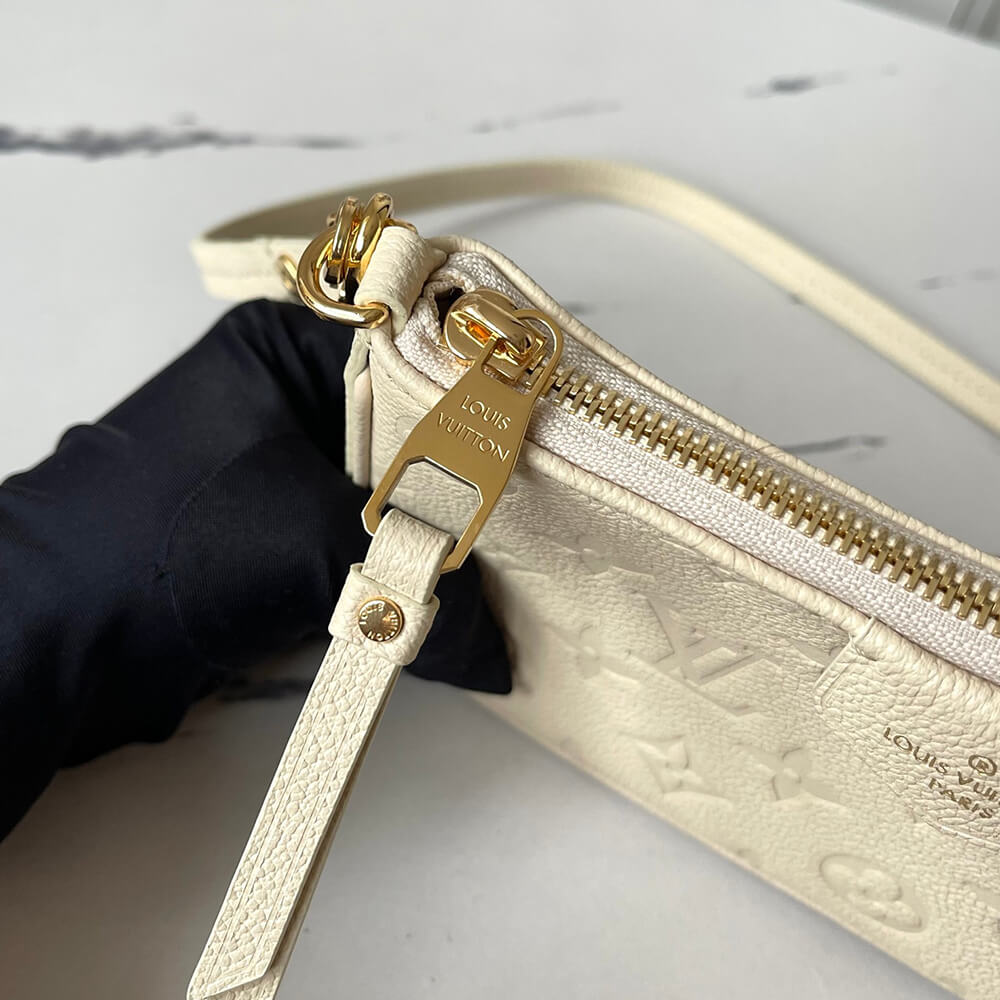 LV Easy Pouch On Strap