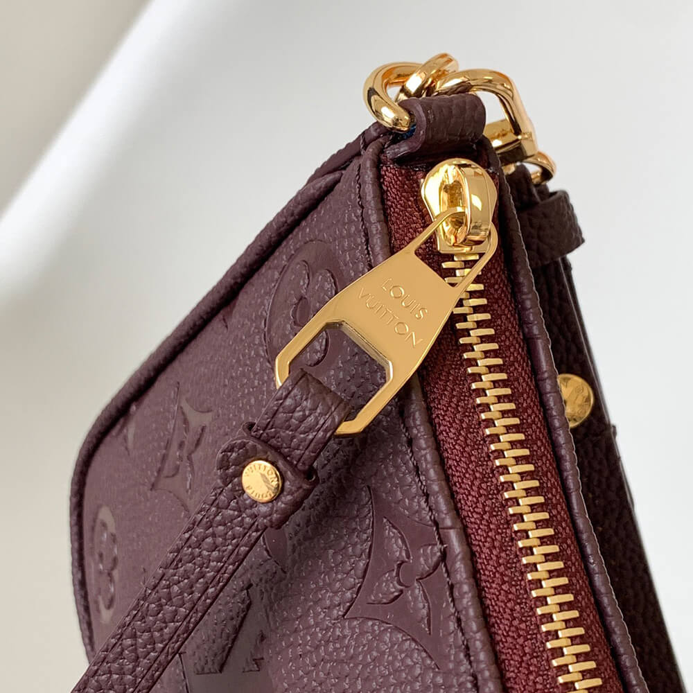 LV Easy Pouch On Strap