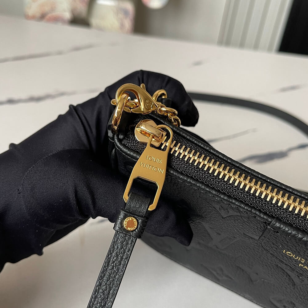 LV Easy Pouch On Strap