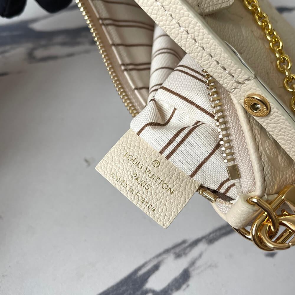 LV Easy Pouch On Strap