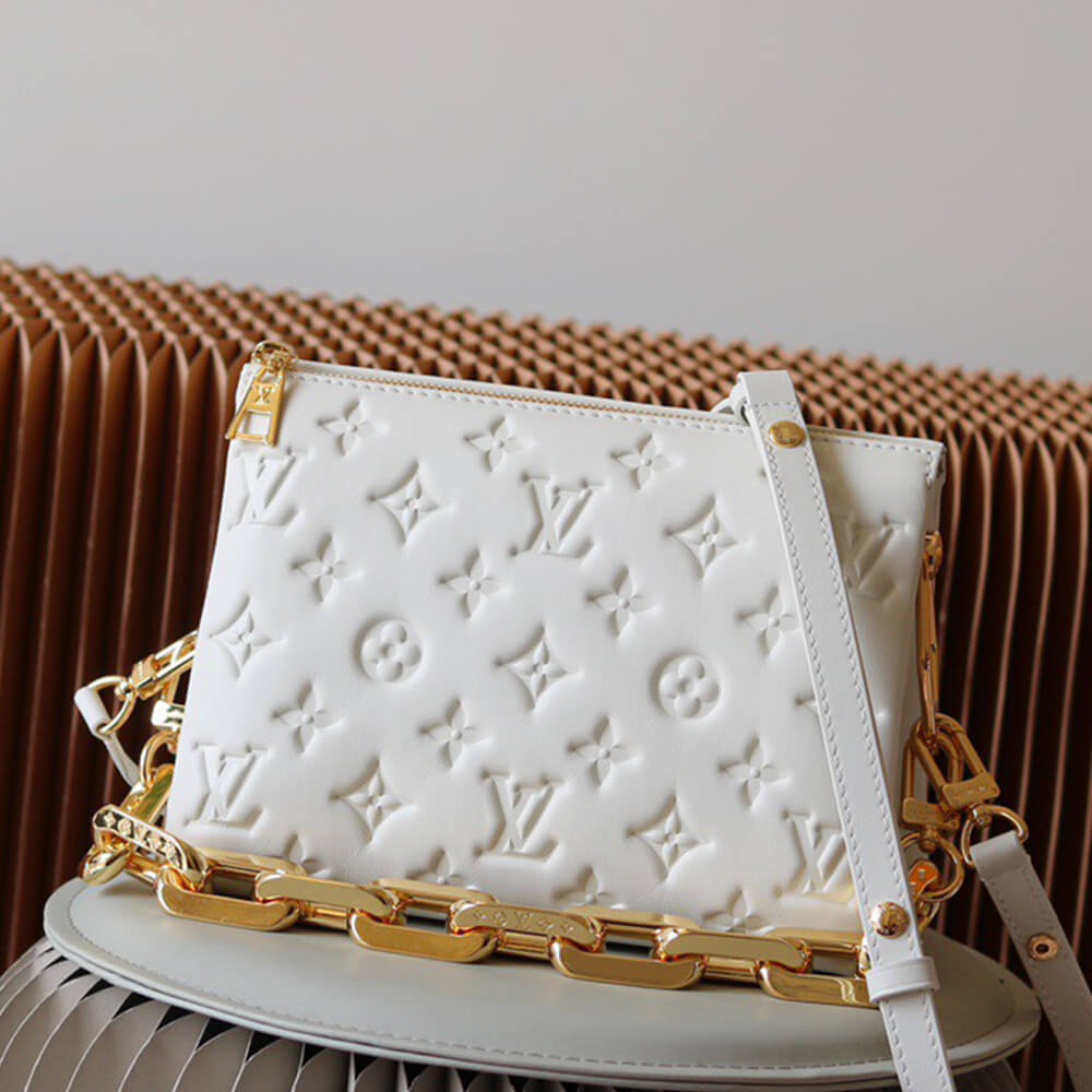 LV Coussin BB
