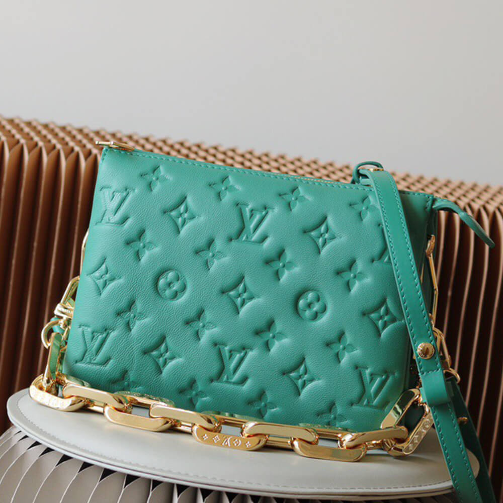 LV Coussin BB