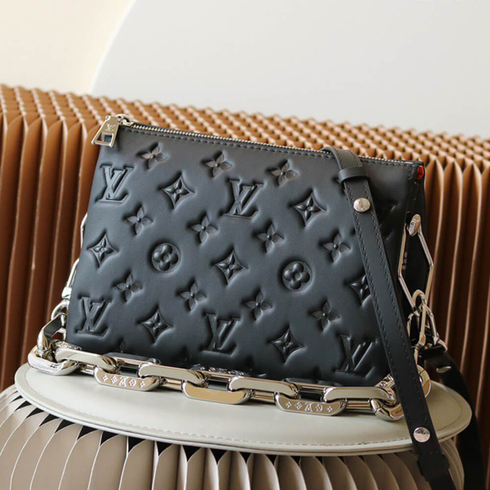 LV Coussin BB