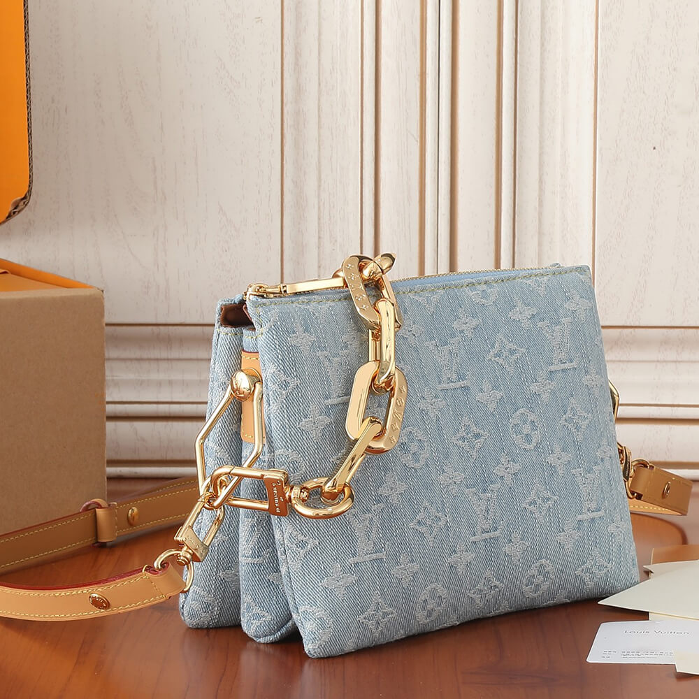 LV Coussin BB