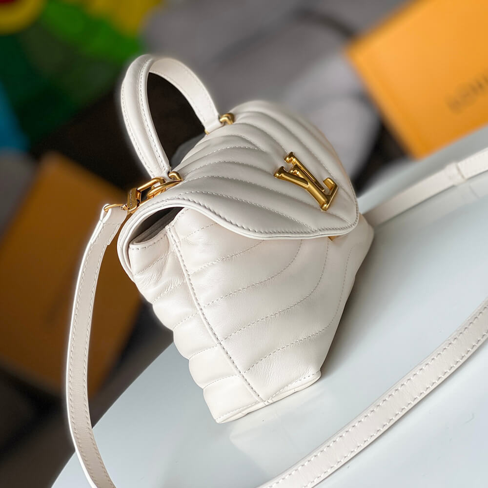 LV Hold Me