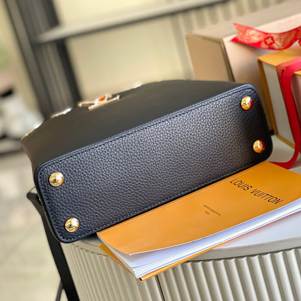 LV Capucines BB