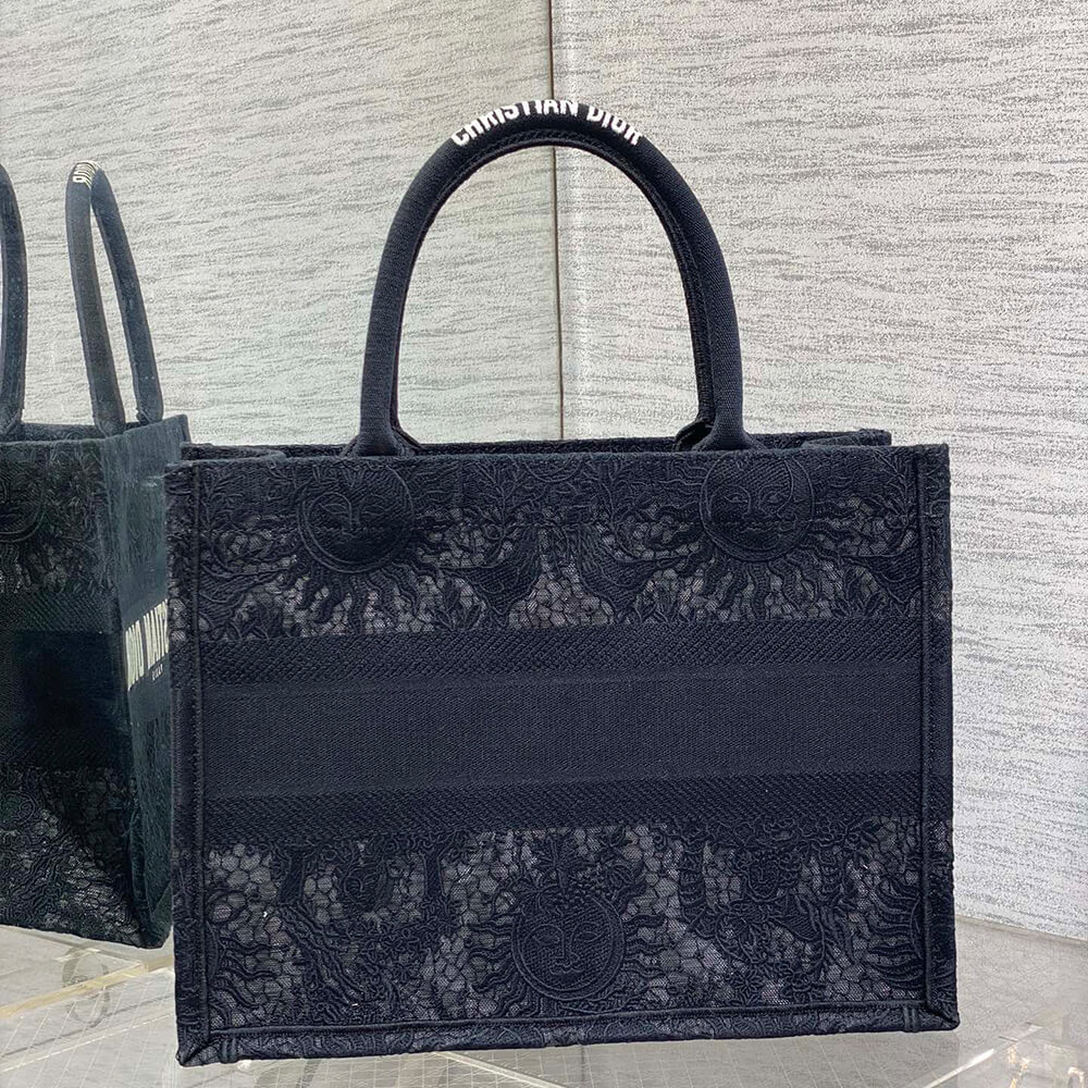 medium D*or book tote