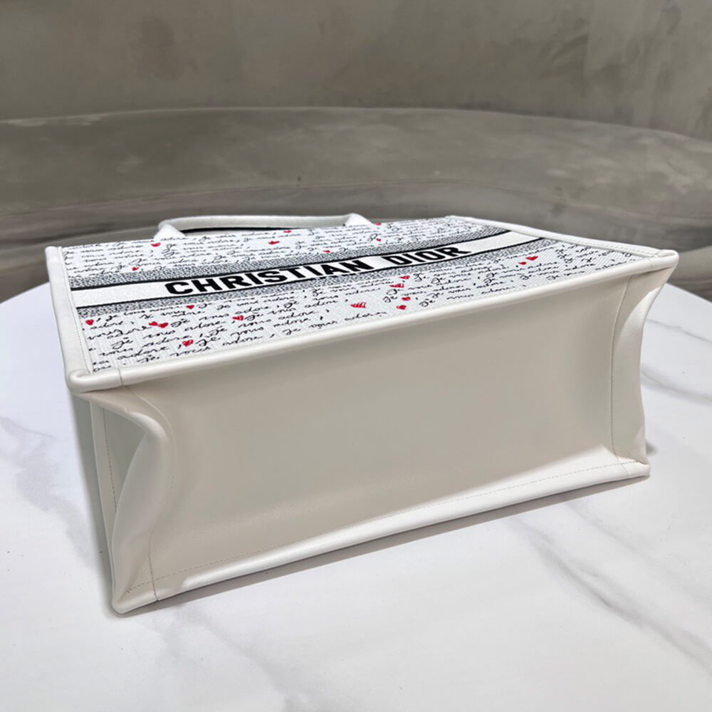 D*oramour medium D*or book tote