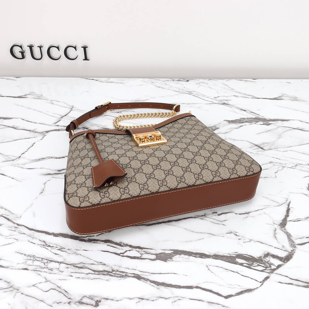 G*u*i padlock gg medium shoulder bag