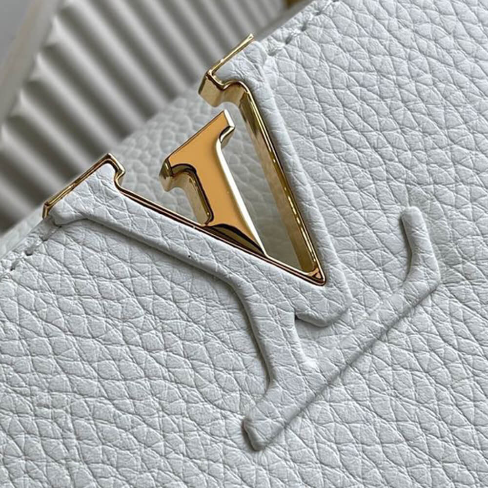 LV Capucines MM