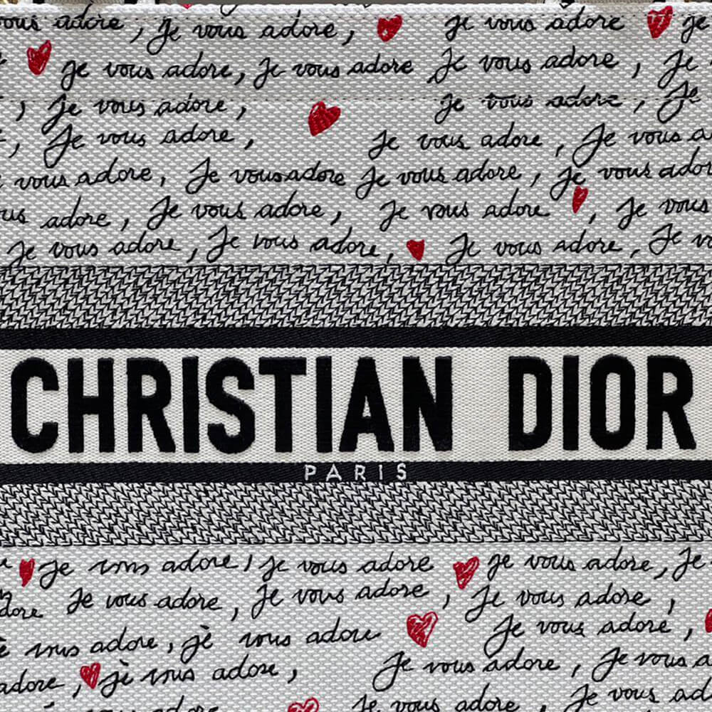D*oramour medium D*or book tote