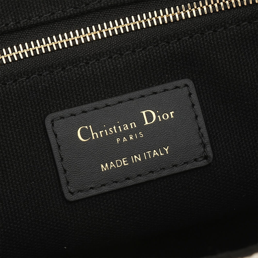 small D*or book tote