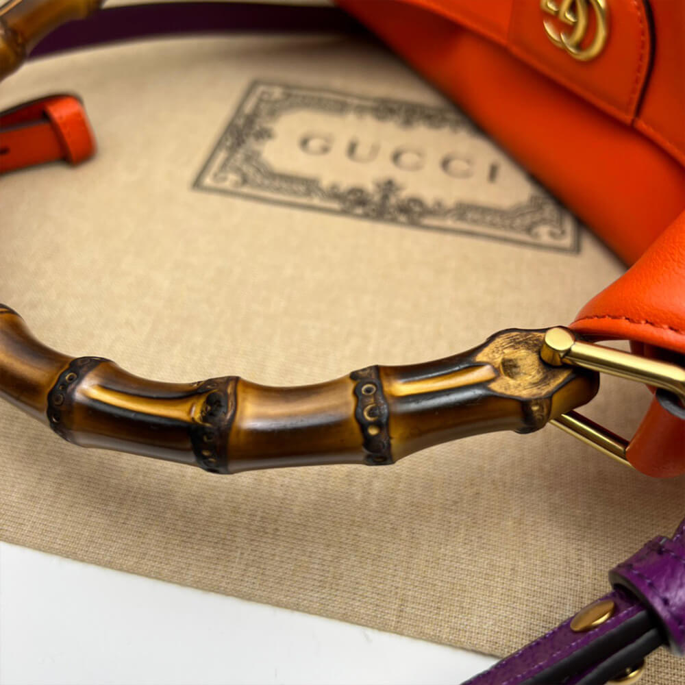 G*u*i diana medium shoulder bag