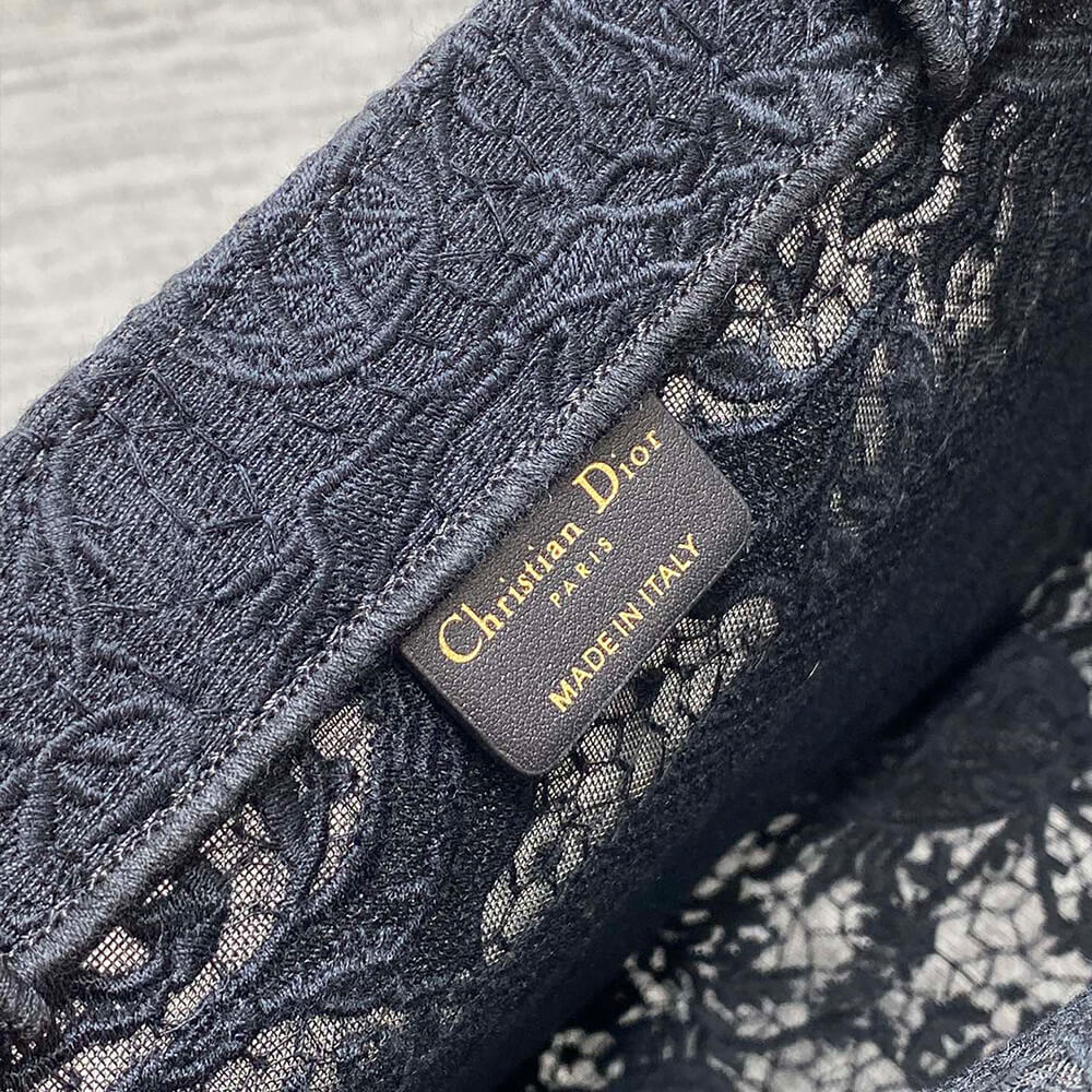 medium D*or book tote
