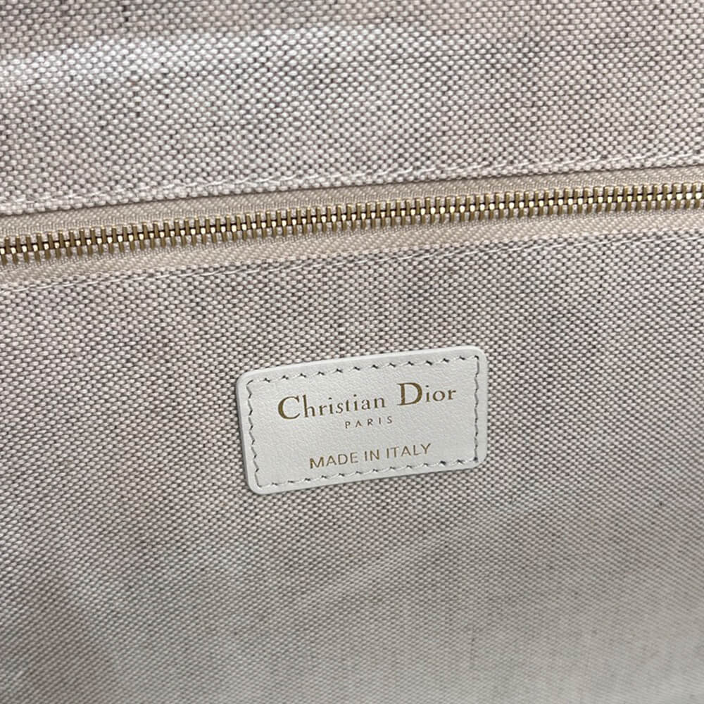D*oramour medium D*or book tote