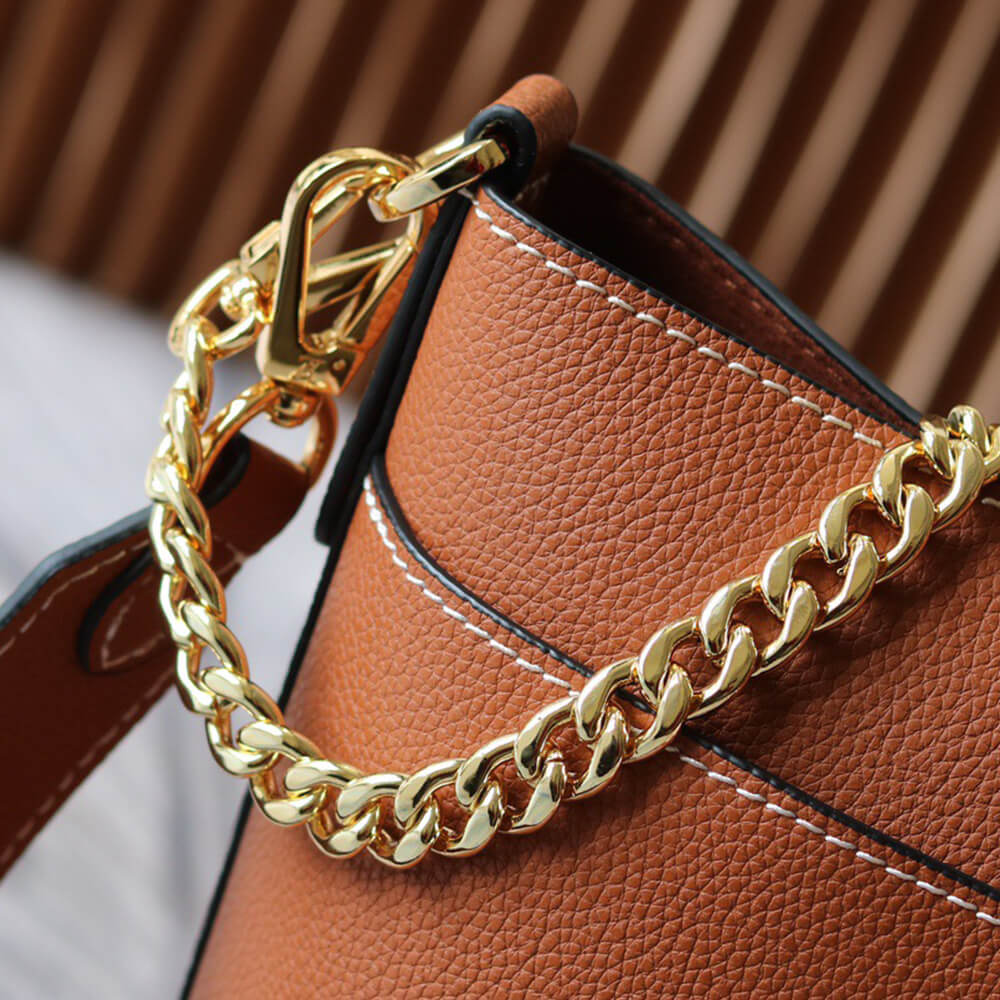 LV Lock and Walk