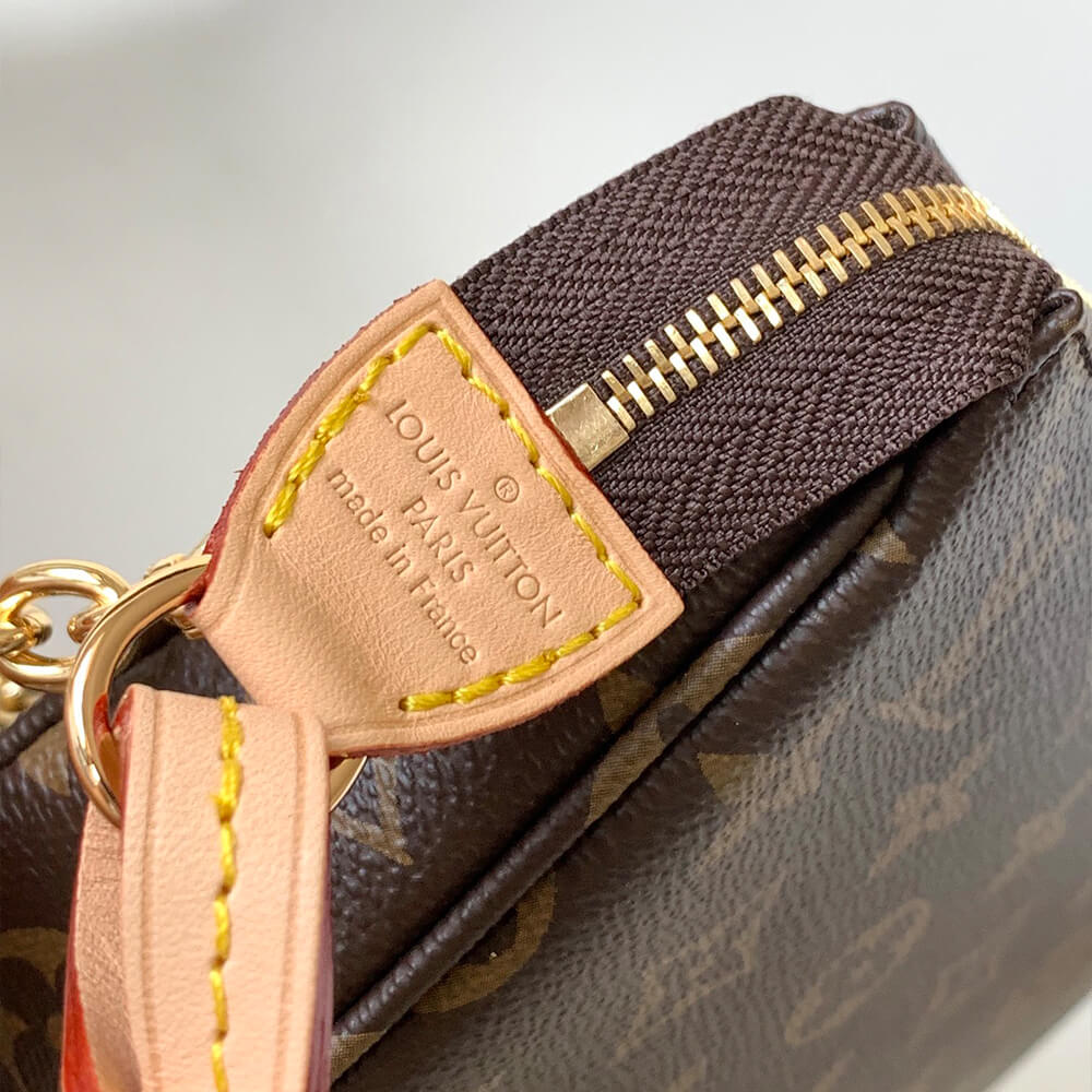 LV Pochette Accessoires