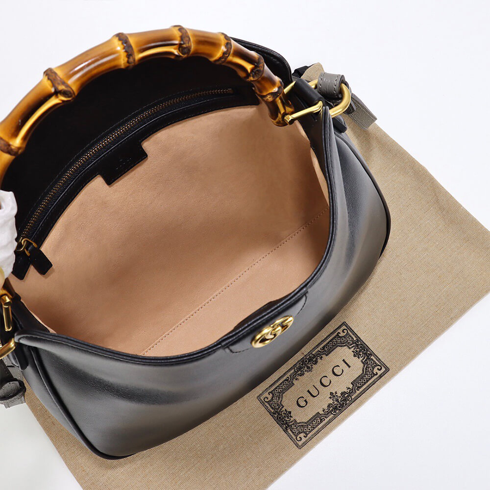 G*u*i diana medium shoulder bag