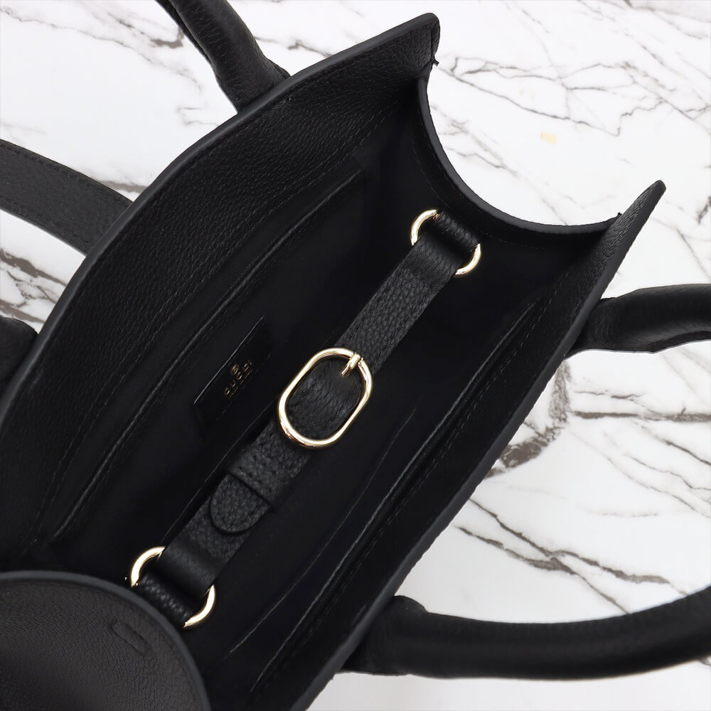 G*u*i small tote bag with hook closure