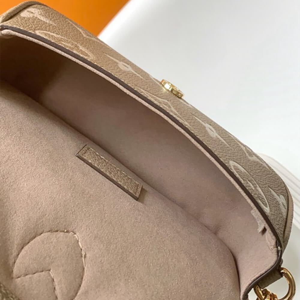 LV Nano Diane