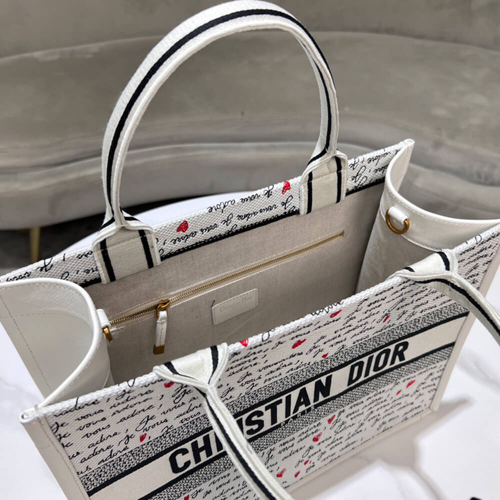 D*oramour medium D*or book tote