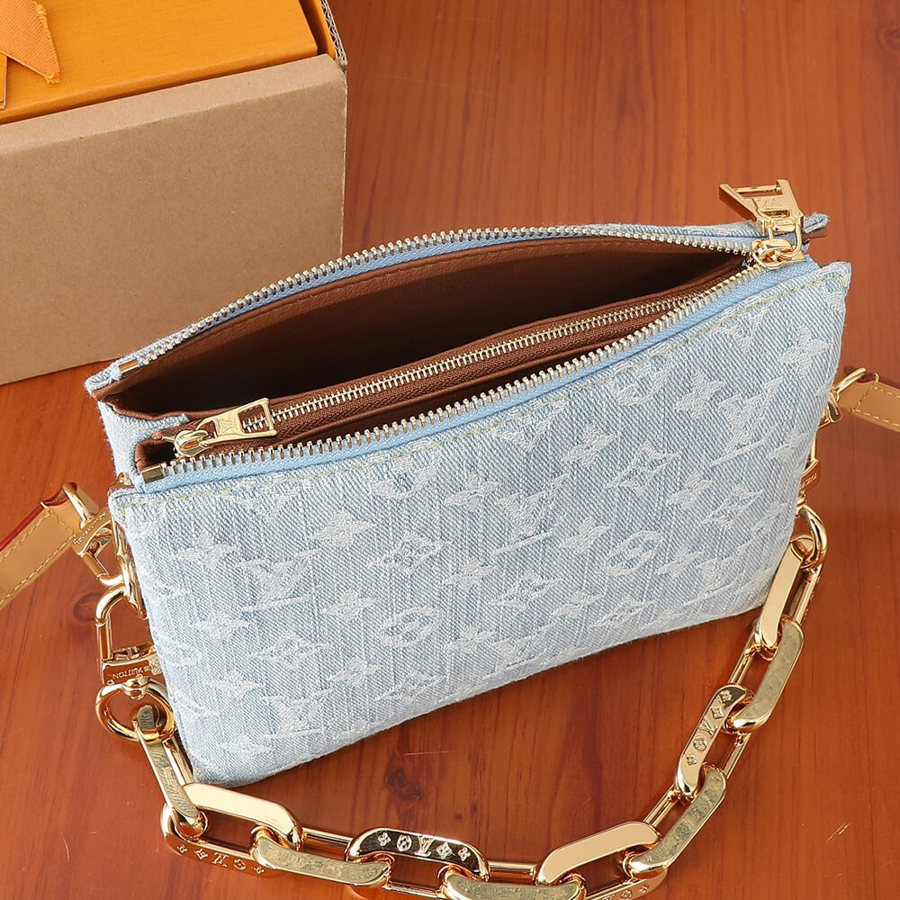 LV Coussin BB