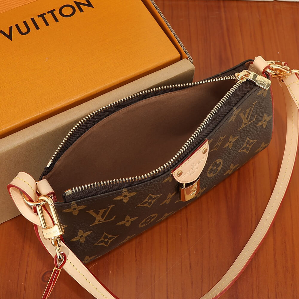 LV Pochette Tirette