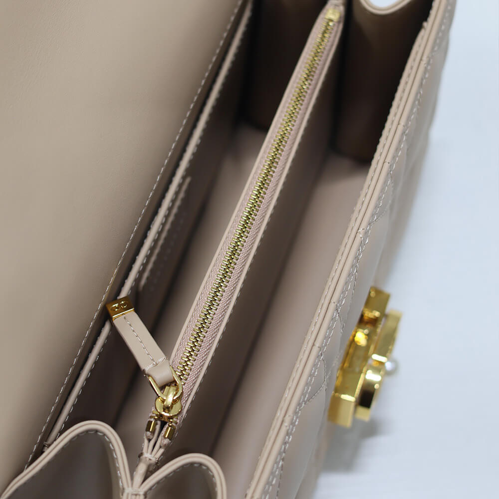 medium D*or ange bag