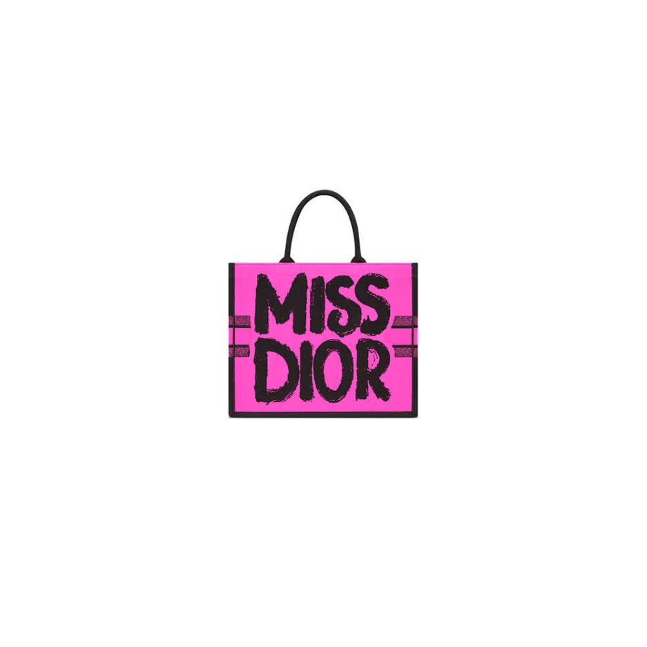 medium D*or book tote