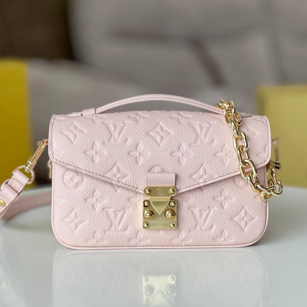 LV Pochette Metis East West