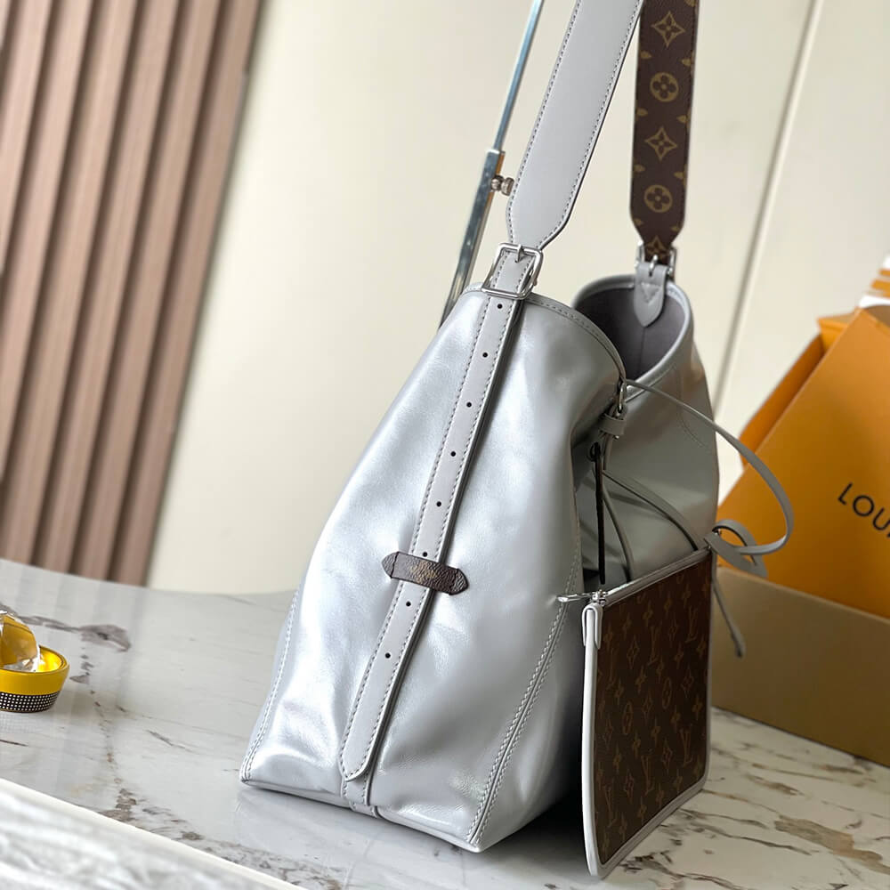 LV CarryAll MM