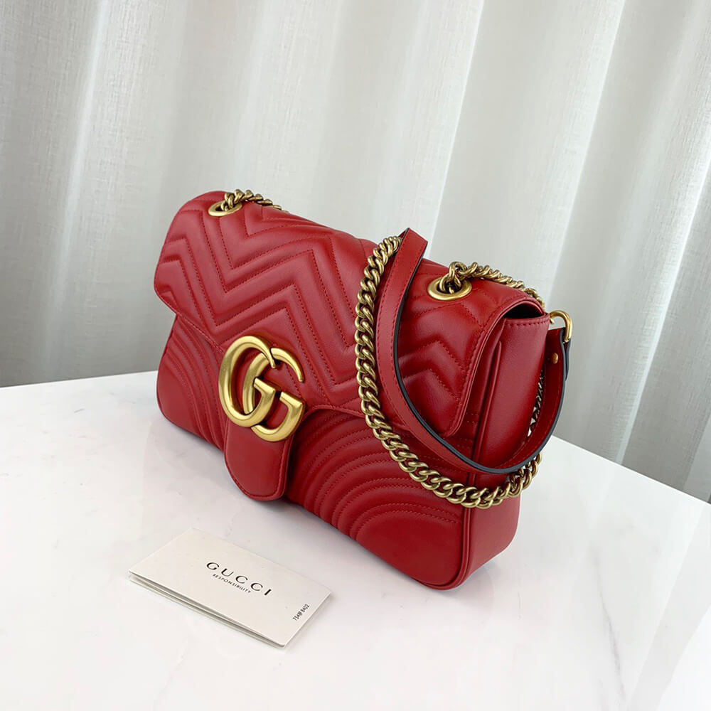 GG Marmont medium matelasse shoulder bag