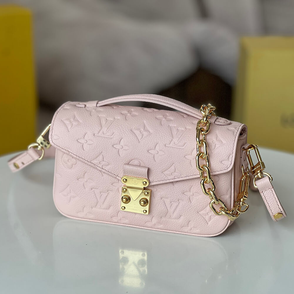 LV Pochette Metis East West