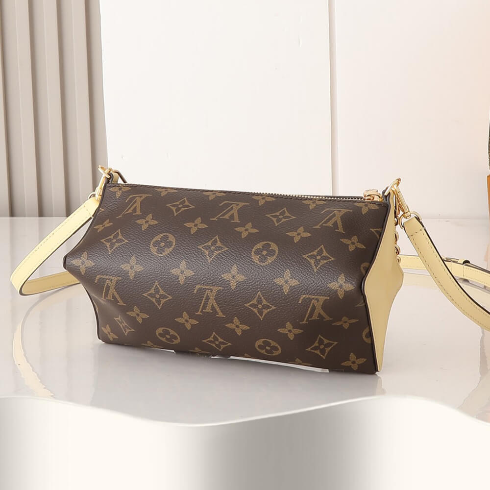 LV Bloom Pouch