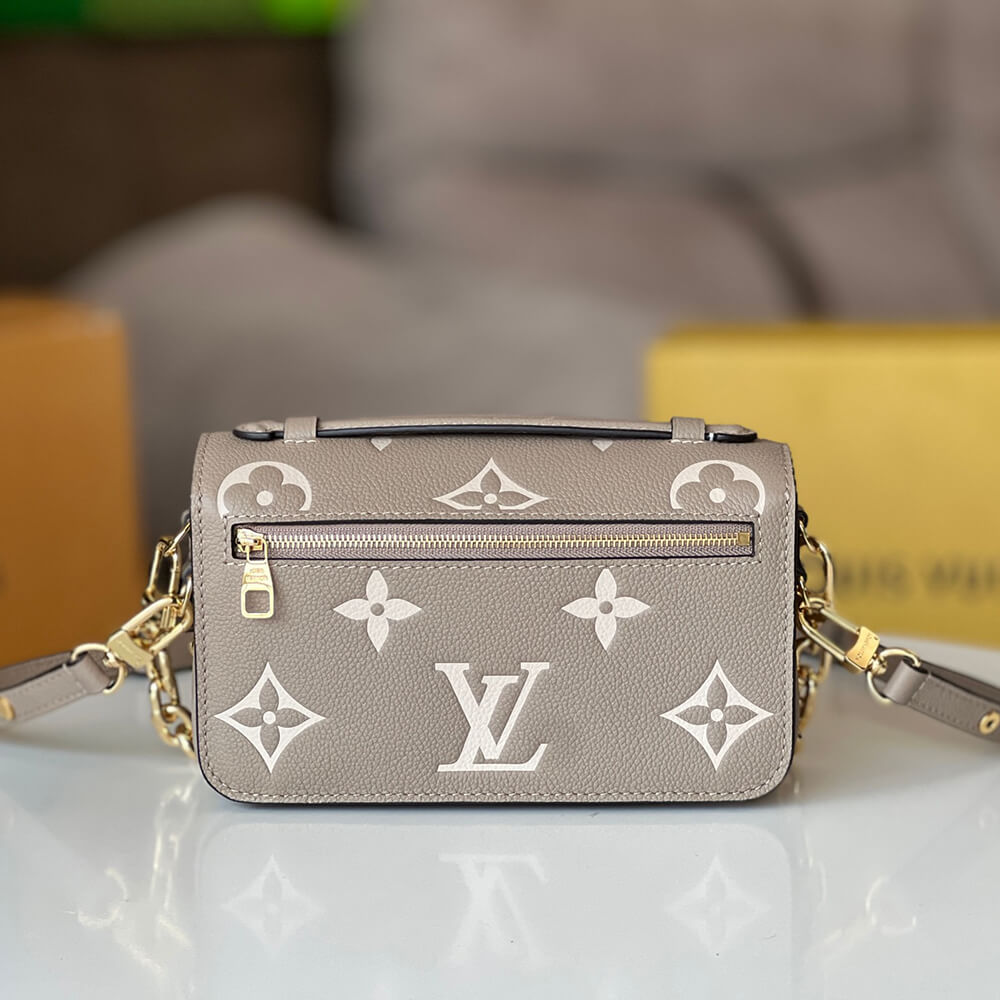 LV Pochette Metis East West