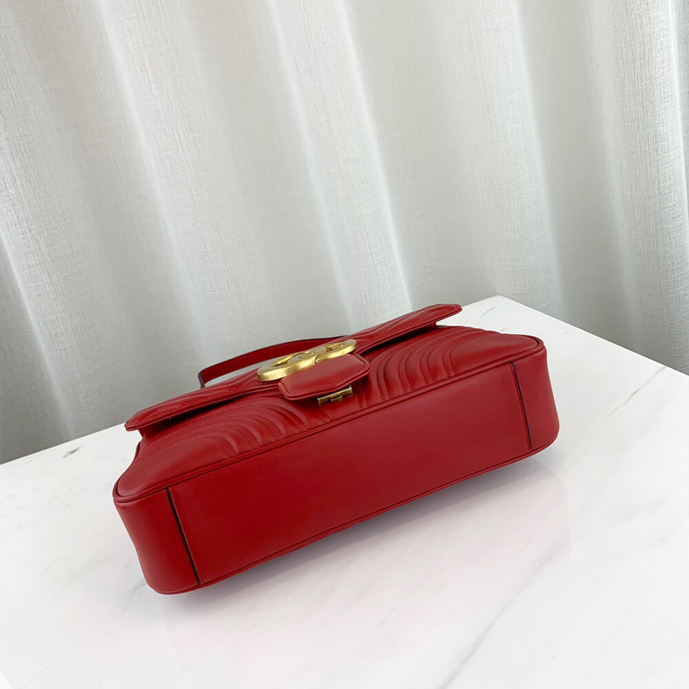 GG Marmont medium matelasse shoulder bag