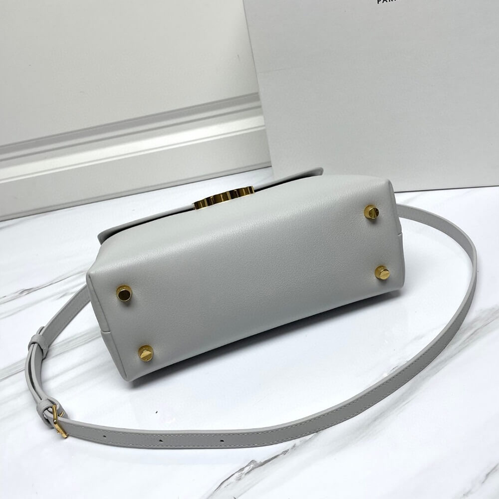 ce**e medium nino bag in S*pple calfskin