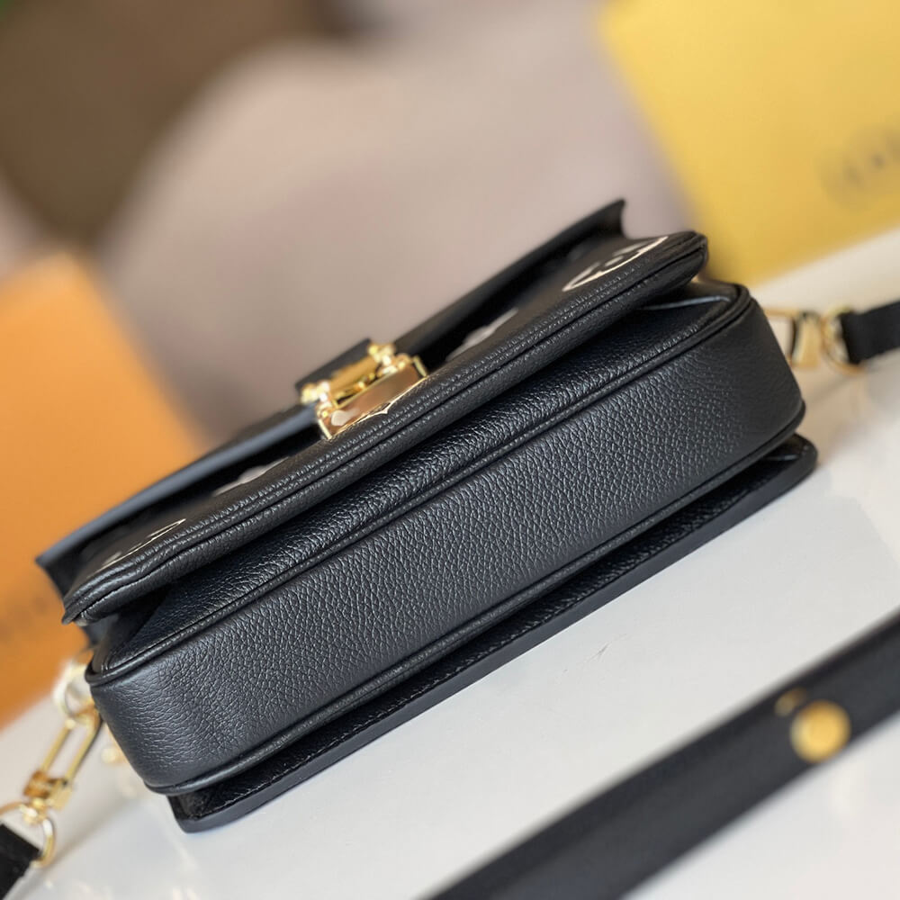 LV Pochette Metis East West
