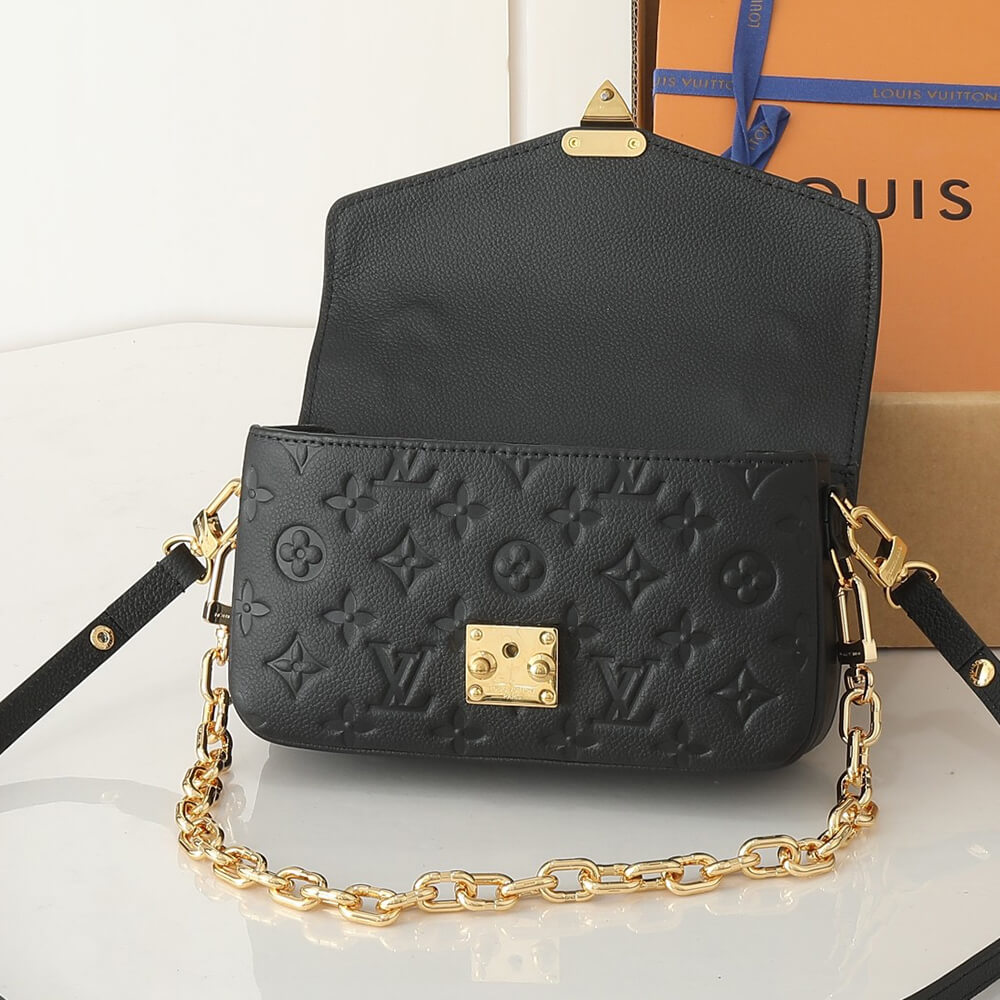 LV Pochette Metis East West