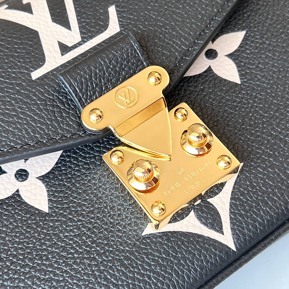 LV Pochette Metis East West