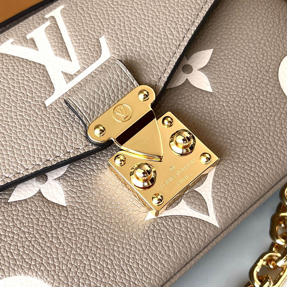 LV Pochette Metis East West